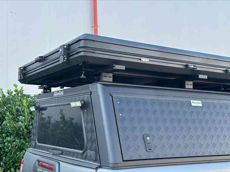 Střešní celohliníkový autostan Aroso Schwarzwald HIGHLINE! - foto 29