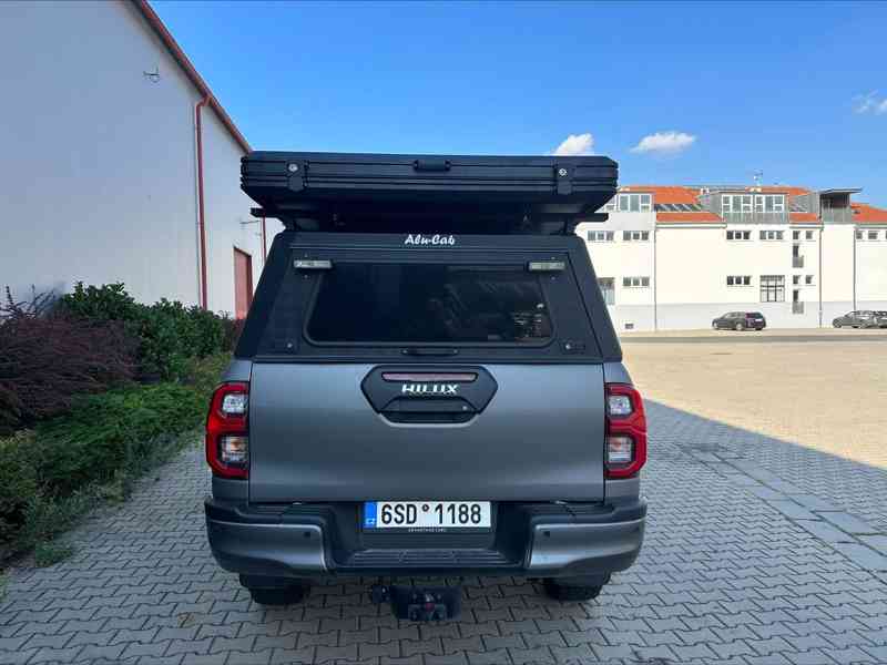 Střešní celohliníkový autostan Aroso Schwarzwald HIGHLINE! - foto 32