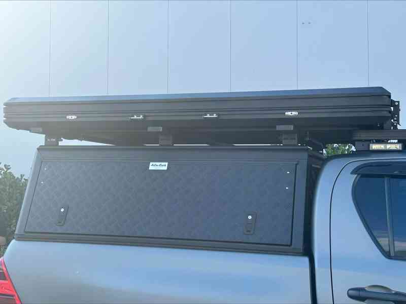 Střešní celohliníkový autostan Aroso Schwarzwald HIGHLINE! - foto 38
