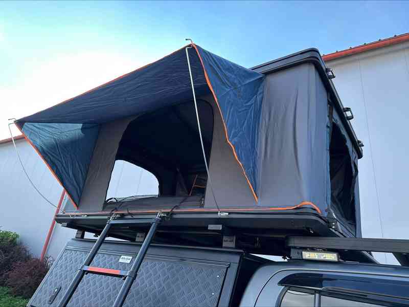Střešní celohliníkový autostan Aroso Schwarzwald HIGHLINE! - foto 9