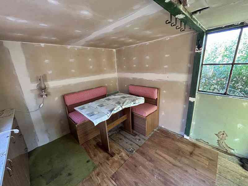 Zahrada s chatkou Slaný - foto 5