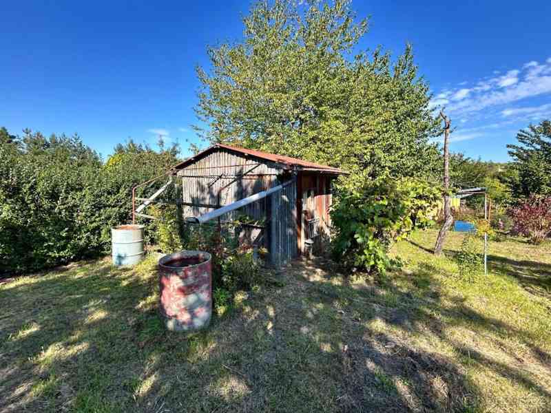 Zahrada s chatkou Slaný - foto 3