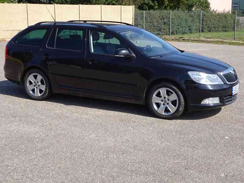 Škoda Octavia 2.0 TDI Combi r.v.2012 (103 kw) CFHC - foto 2