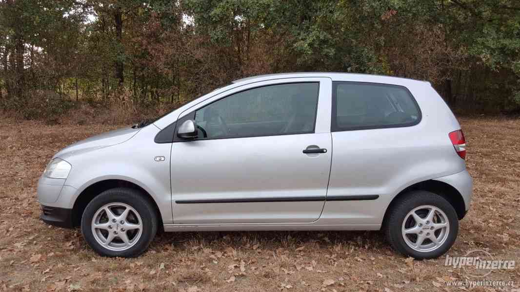 Volkswagen Fox 1.4 TDi 51kW,KLIMA,CD,NOVÁ STK,PRVNÍ MAJITEL - foto 2