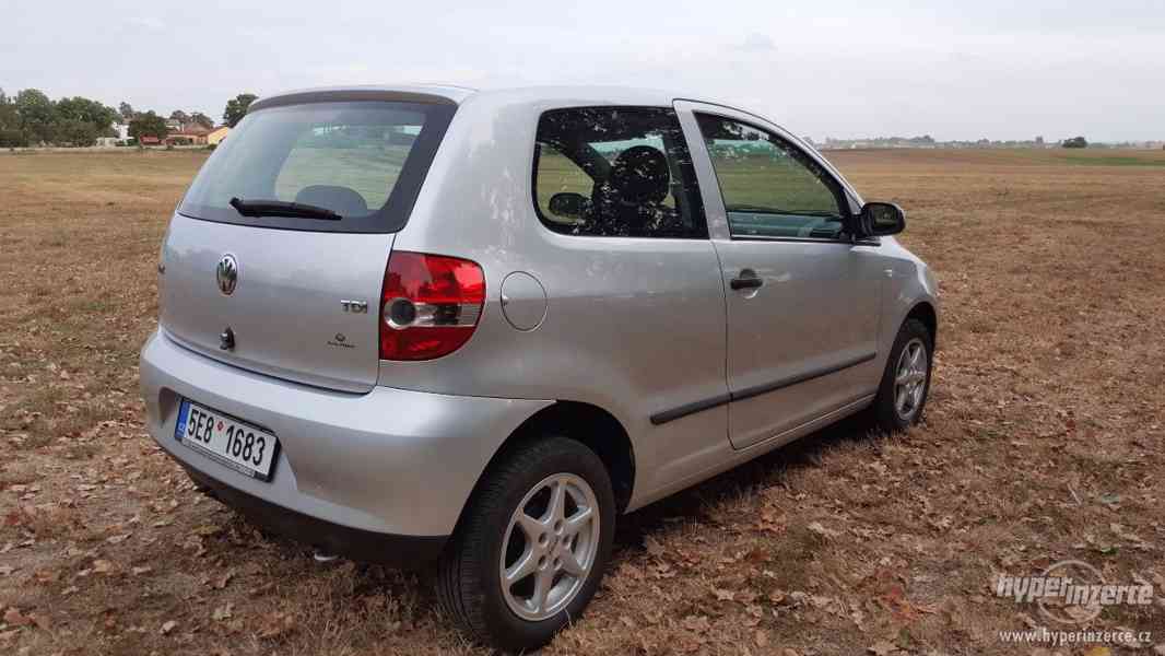 Volkswagen Fox 1.4 TDi 51kW,KLIMA,CD,NOVÁ STK,PRVNÍ MAJITEL - foto 5