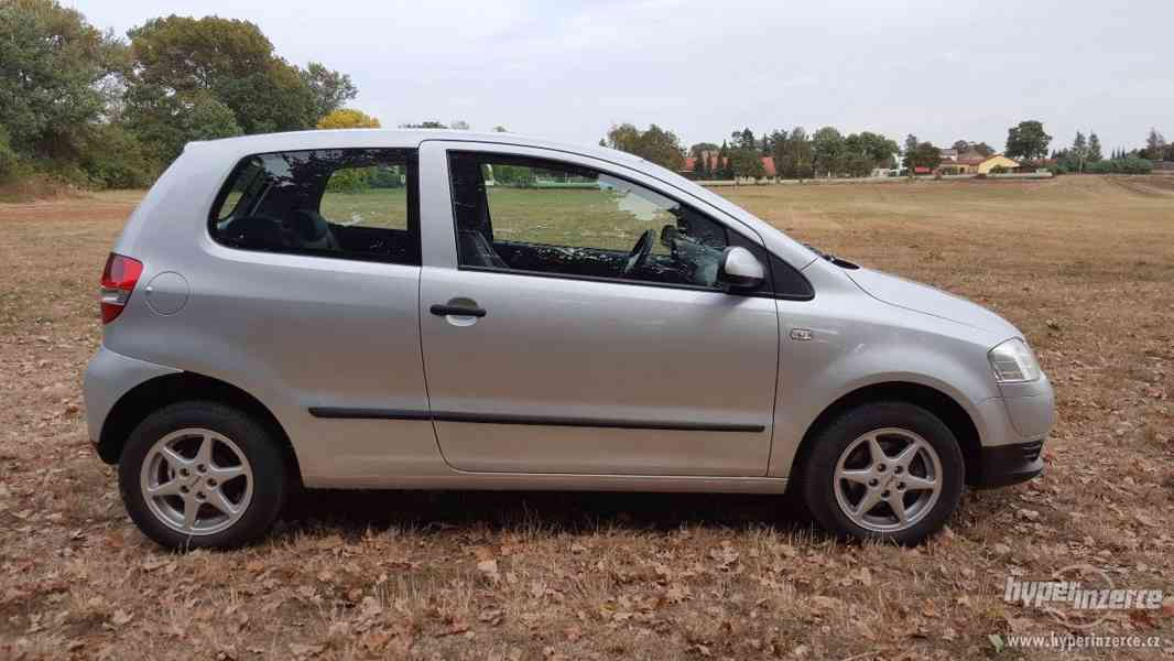 Volkswagen Fox 1.4 TDi 51kW,KLIMA,CD,NOVÁ STK,PRVNÍ MAJITEL - foto 6