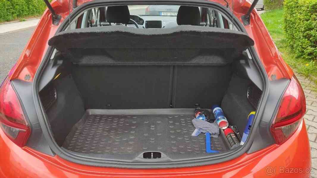 Peugeot 208 1,2 i 60kW - foto 18
