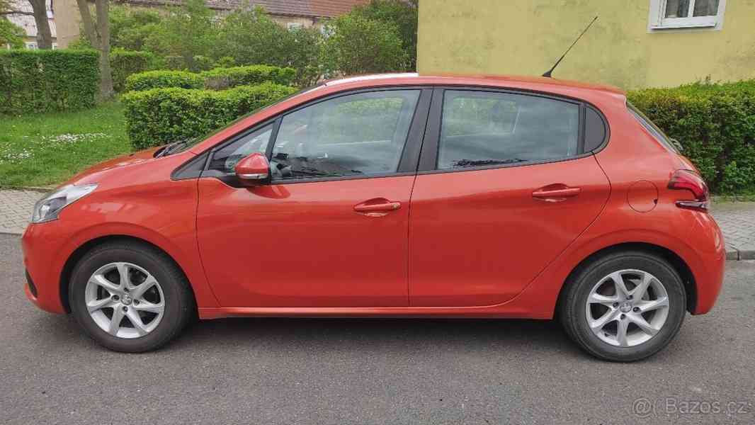 Peugeot 208 1,2 i 60kW - foto 3