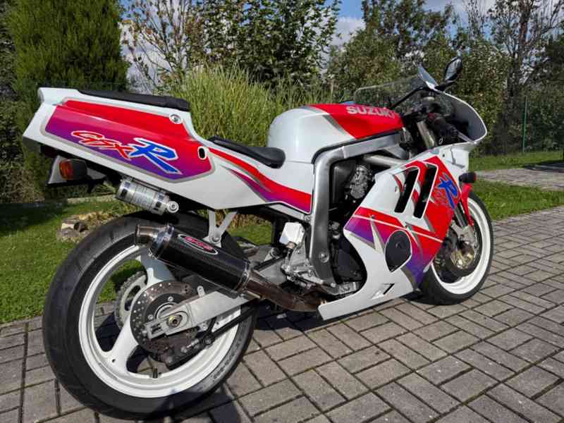 Suzuki GSX-R 400 - foto 3