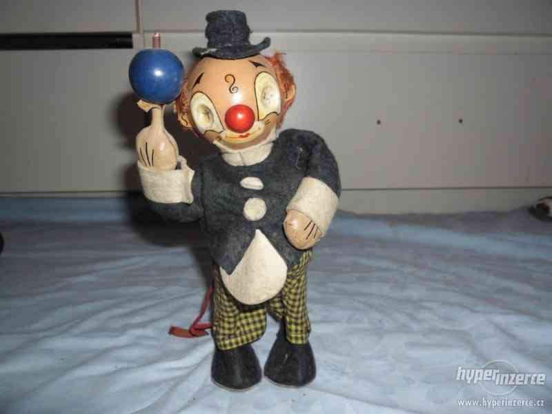 Starý klaun na klíček-FUNKČNÍ - foto 1