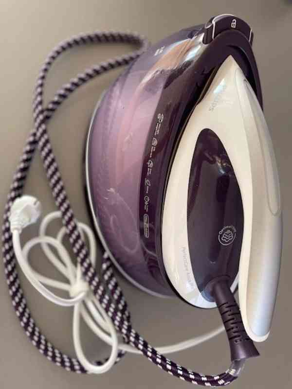 Parní generátor - žehlička Philips GC 9315  - foto 2