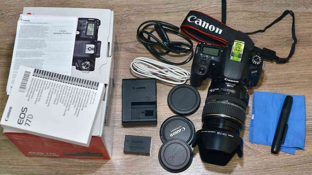 Canon EOS 77D + Canon EF-S 17-85mm IS USM 3100 Exp - foto 2