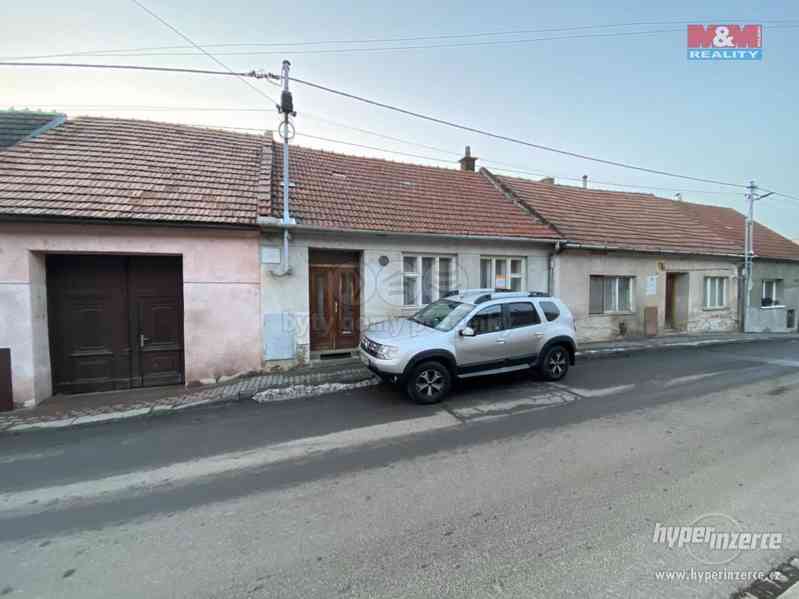 Prodej rodinného domu, Koryčany, ul. Nádražní - foto 1