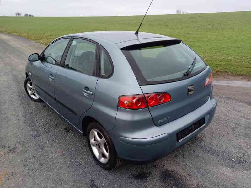 Seat Ibiza 1.4 55Kw RV.2006 - NOVÁ STK - foto 12