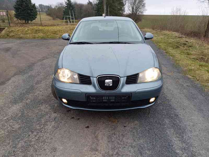 Seat Ibiza 1.4 55Kw RV.2006 - NOVÁ STK - foto 4