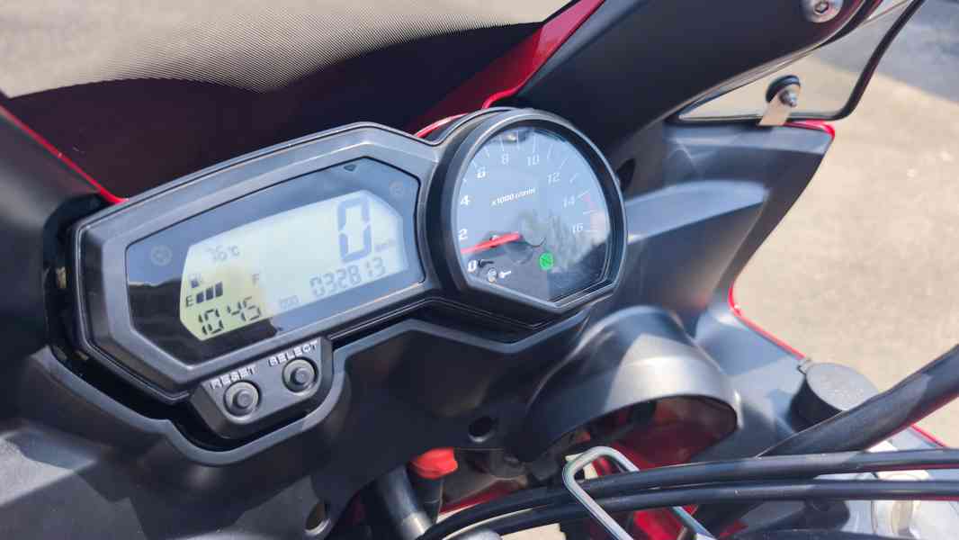 Yamaha FZ6 Fazer S2,72 kW,ČR,kufry,tankbag,garážována - foto 8