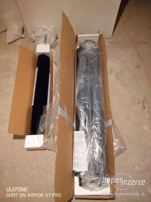 Designové radiátory ISAN Spiral RA1 a RAO2 černá - foto 1