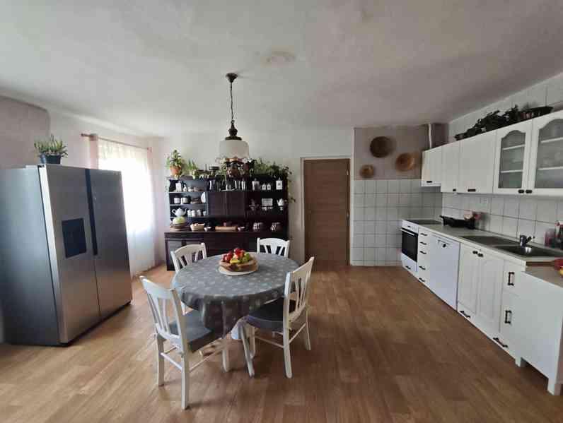 Prodej rodinného domu 390 m², Dolní Újezd - Jiříkov - foto 3