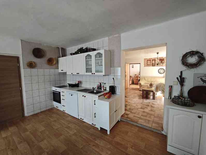 Prodej rodinného domu 390 m², Dolní Újezd - Jiříkov - foto 2