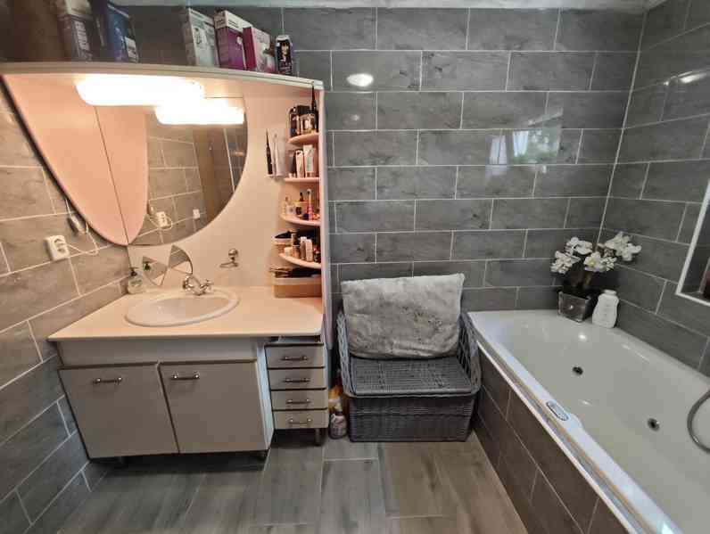 Prodej rodinného domu 390 m², Dolní Újezd - Jiříkov - foto 9