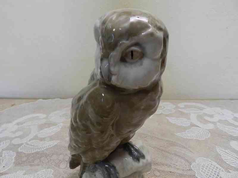 Hezká porcelánová plastika Sova Eichwald Dubí  - foto 2