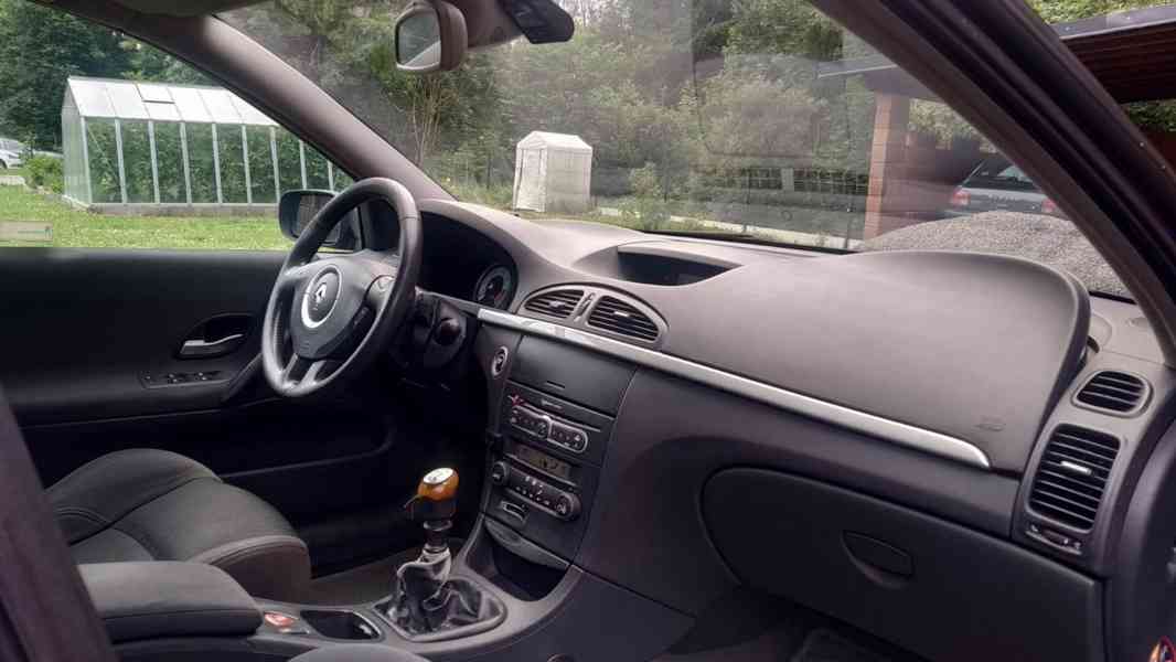 Renault Laguna II Grandtour facelift 1.9 dci 88kw  - foto 8