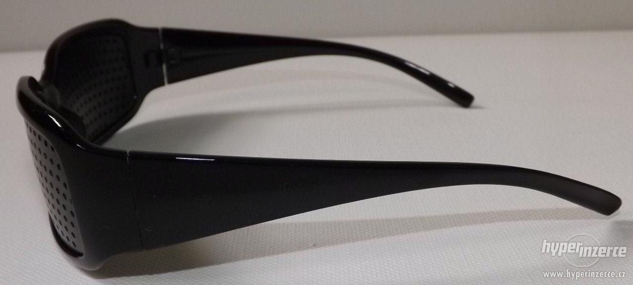 Děrované brýle pro zlepšení zraku - nové - foto 2