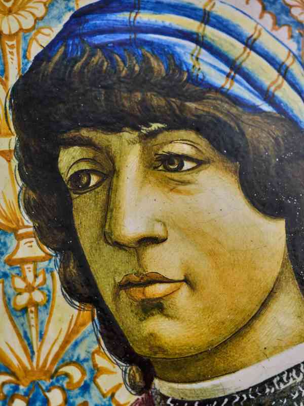 Obří italský talíř s portrétem podle Botticelliho 52 cm - foto 3