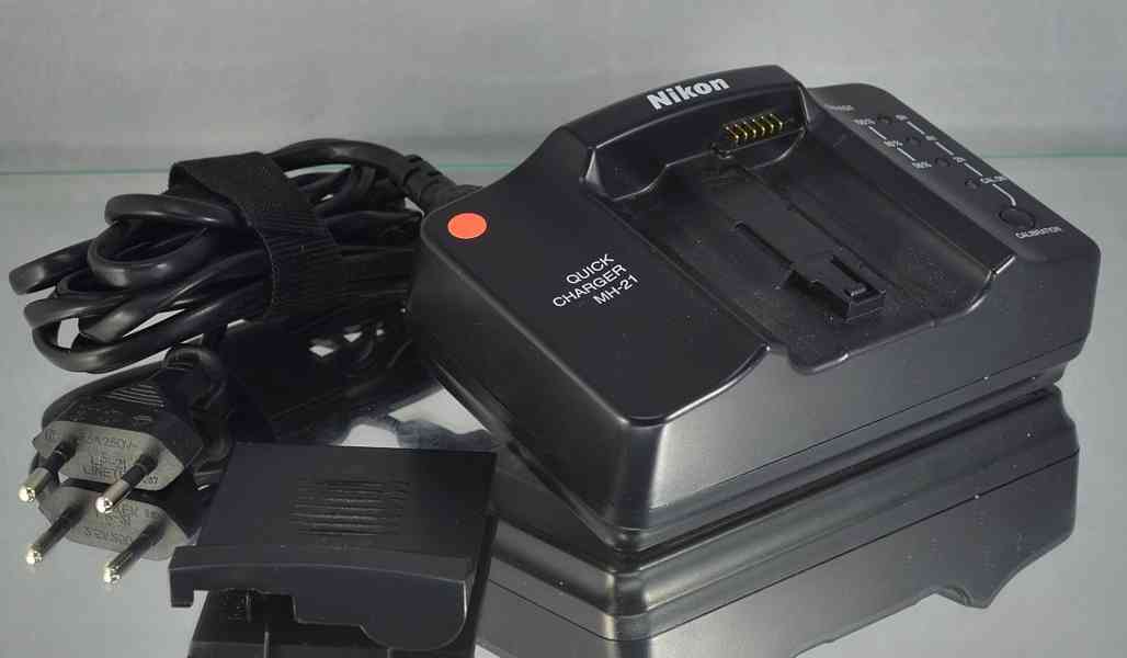 NIKON MH-21 *Nabíječka pro baterie Nikon EN-EL4/4a - foto 4