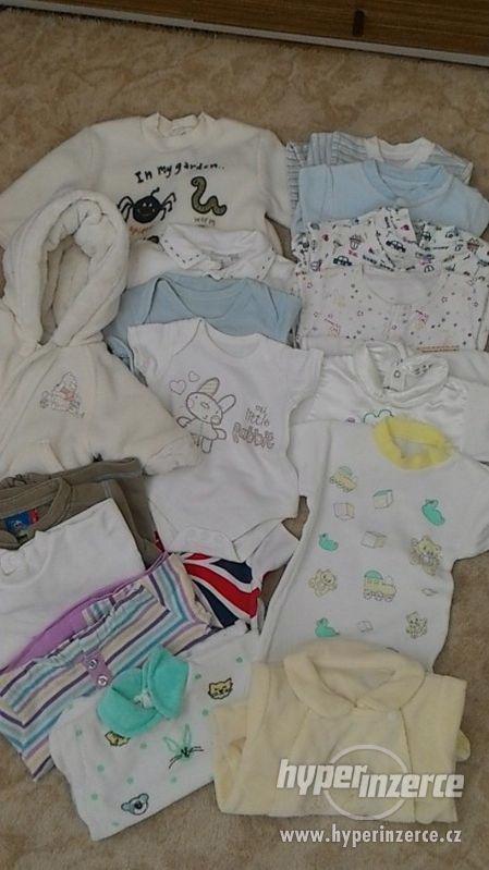 kojenecké oblečení - foto 1