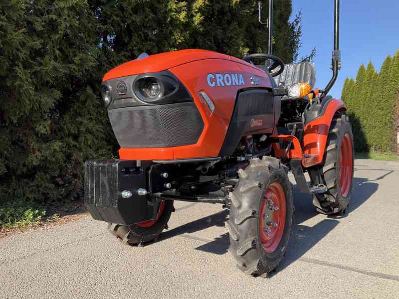 Traktor CRONA 26 koní - foto 13