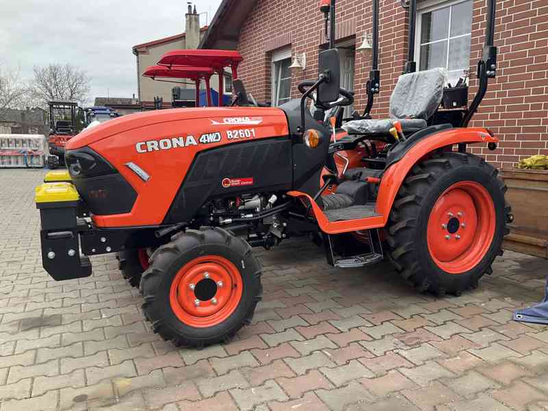 Traktor CRONA 26 koní - foto 4