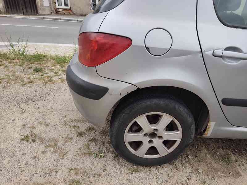 Peugeot 307 - foto 3