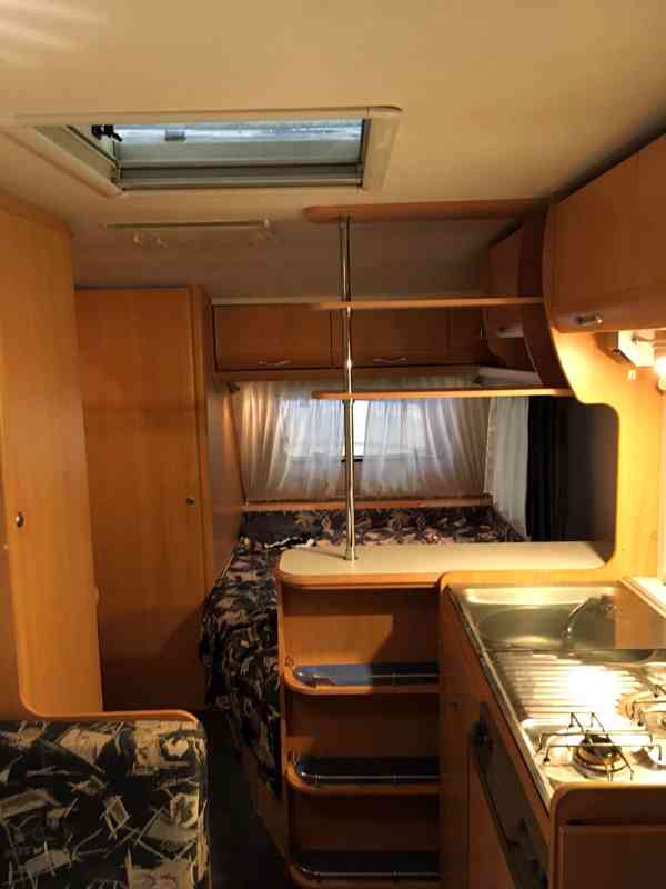 Karavan Beyerland  Sprinter 440, r.2002 max 1200kg - foto 6