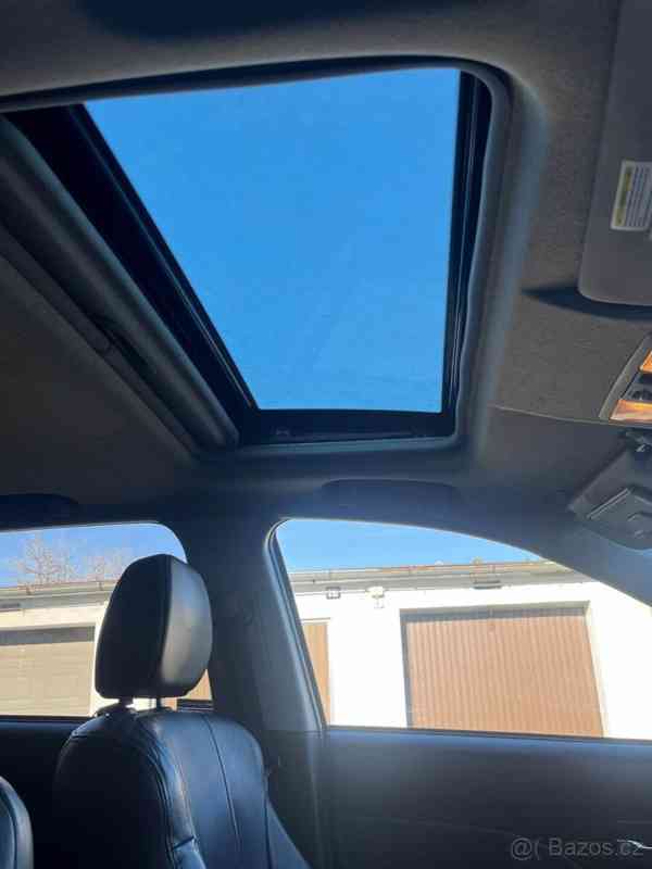 Mitsubishi Outlander 2,4   2008 2.4i, 4WD, 125KW, 7 míst. - foto 5