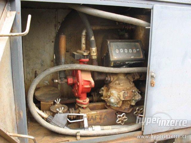 Mobilní tankovací nádrž - cisterna - foto 3