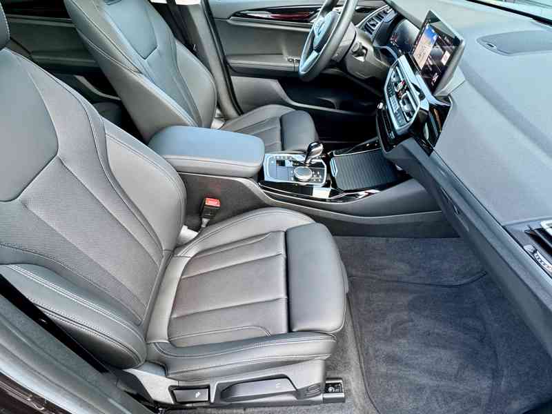 BMW X3 20d,PANORAMA,18",sport.sedačky,360°,kůže,KeyLess,LED - foto 19