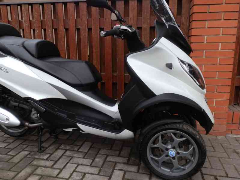Piaggio MP3 300 ABS ASR - foto 21