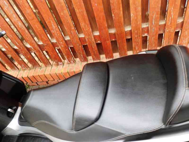 Piaggio MP3 300 ABS ASR - foto 14