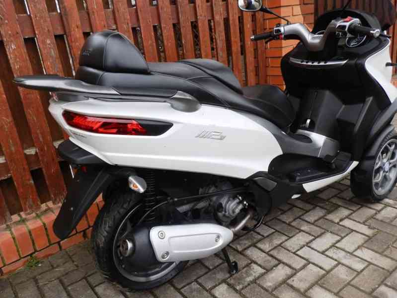 Piaggio MP3 300 ABS ASR - foto 24