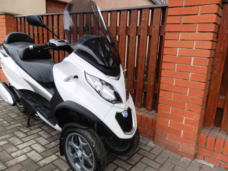 Piaggio MP3 300 ABS ASR - foto 28