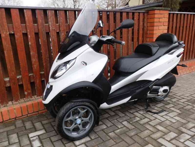 Piaggio MP3 300 ABS ASR - foto 2