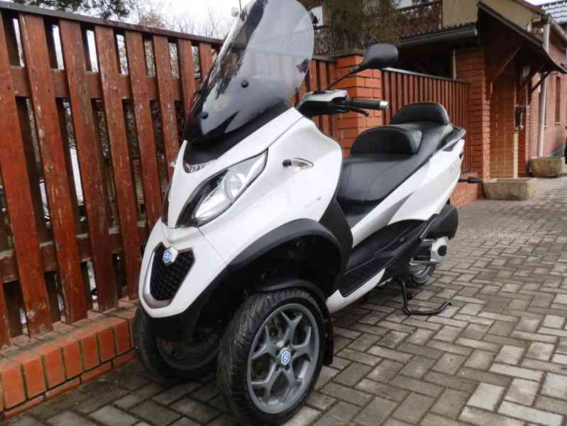 Piaggio MP3 300 ABS ASR - foto 8