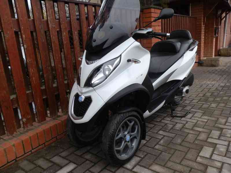 Piaggio MP3 300 ABS ASR - foto 18