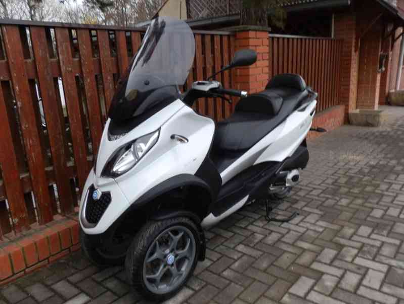 Piaggio MP3 300 ABS ASR - foto 7