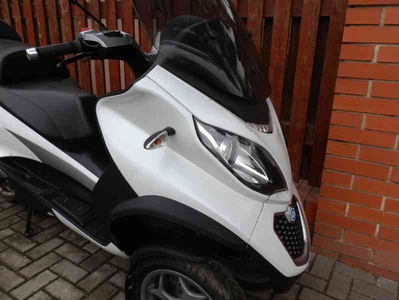 Piaggio MP3 300 ABS ASR - foto 29
