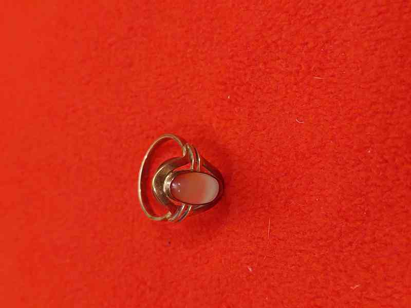 Zlatý prsten s achátem - foto 4