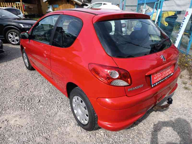 PEUGEOT 206 1,1i Hatchback ČR - foto 13