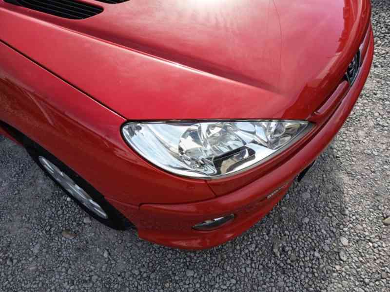 PEUGEOT 206 1,1i Hatchback ČR - foto 5