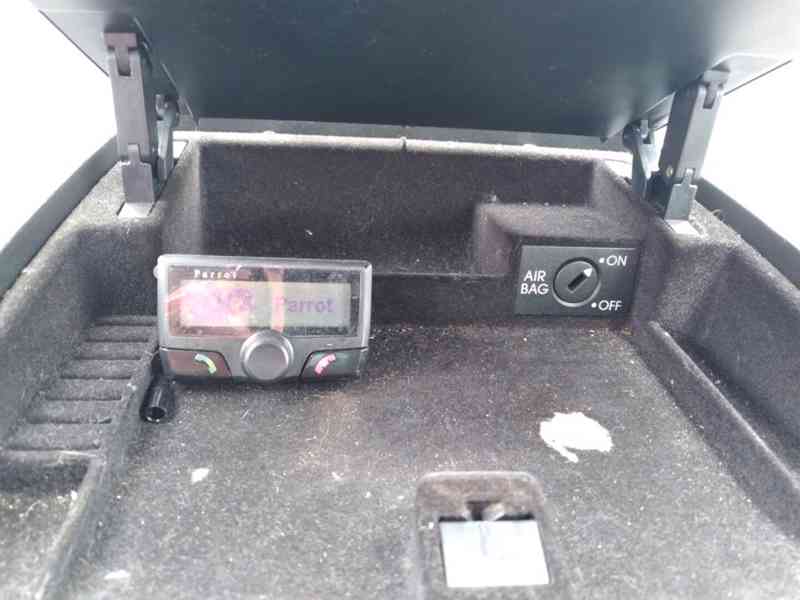 VOLKSWAGEN SHARAN 1.9 TDI 4 MOTION FAMILY ČR - foto 20